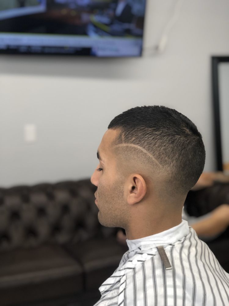 Beachside Barbers Logo