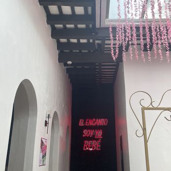 Nono's - Bar area - Dive Bars Near Me - San Juan, Puerto Rico