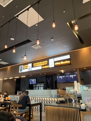 Silverlake Ramen Fashion Valley by null