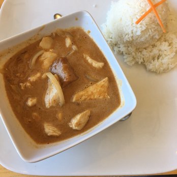 Thai Squared - Massaman curry with chicken - Thai Near Me - Alpharetta, Georgia Thai Squared - Massaman curry with chicken - Thai Near Me - Alpharetta, Georgia