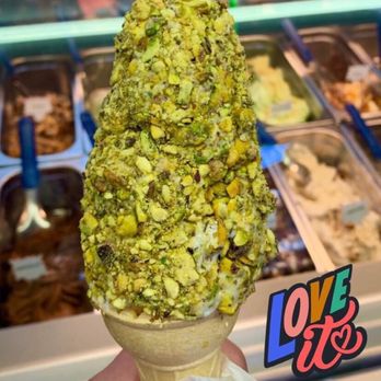 Crèmerie Jollipop - Ashta ice cream - la meilleure Bouza arabieh fait sur place enrobé de pistaches. - Ice Cream & Frozen Yogurt Near Me - Laval, Quebec Crèmerie Jollipop - Ashta ice cream - la meilleure Bouza arabieh fait sur place enrobé de pistaches. - Ice Cream & Frozen Yogurt Near Me - Laval, Quebec