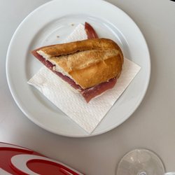 Naufragio - Cured ham sandwich