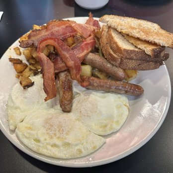 Grumpy's Cafe - Eggs bacon sausage potatoes - Breakfast & Brunch Near Me - Cleveland, Ohio