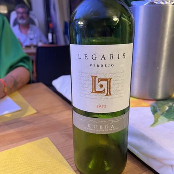 TasKa Restaurant & Tapas - The white wine - 17 euro - Mediterranean Near Me - Castelldefels, B TasKa Restaurant & Tapas - The white wine - 17 euro - Mediterranean Near Me - Castelldefels, B