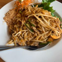 Songkran Thai Restaurant - Tom Yum Pad Thai