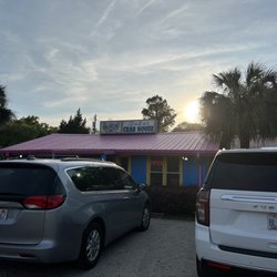 Inlet Crab House Restaurant & Raw Bar - Front outside