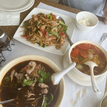 Divine Thai - Thai Near Me - Grover Beach, California