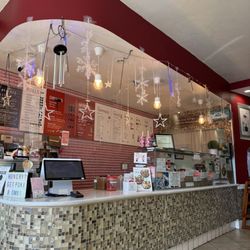 Poki Bomb La Habra - Sushi Bar area