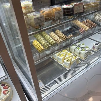 Tous Les Jours - Macaroons and other sweets - Bakeries Near Me - Minneapolis, Minnesota Tous Les Jours - Macaroons and other sweets - Bakeries Near Me - Minneapolis, Minnesota