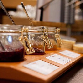 Hampton By Hilton - Breakfast Area - Hotels Near Me - Regensburg, BY