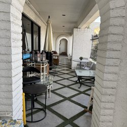 Side patio