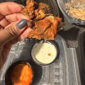 Miller's Ale House - FRESH CHICKEN WINGS- 12 WINGS  Horrible Wings! - Sports Bars Near Me - Aurora, Illinois