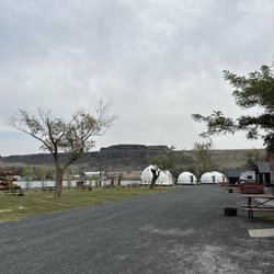 Blue Lake Resort