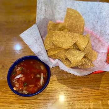 La Viña Mexican Grill - Chips and salsa - Mexican Near Me - Gaithersburg, Maryland La Viña Mexican Grill - Chips and salsa - Mexican Near Me - Gaithersburg, Maryland