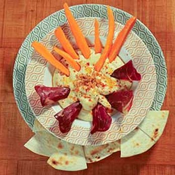 La Encantada - Hummus con cecina de León - Tapas Bars Near Me - Madrid, M