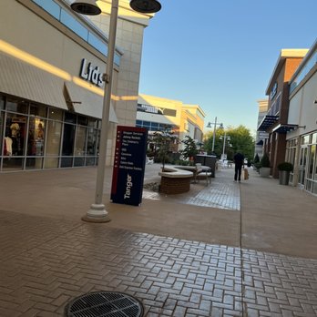Tanger Outlets National Harbor - Outlet Stores Near Me - National Harbor, Maryland