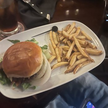 LongHorn Steakhouse - Cowboy burger with fries - Steakhouses Near Me - Georgetown, Texas LongHorn Steakhouse - Cowboy burger with fries - Steakhouses Near Me - Georgetown, Texas