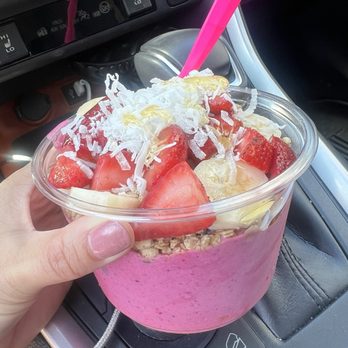 Tru Nature Juice Bar - Guava pitaya bowl, yummmmm! - Juice Bars & Smoothies Near Me - Long Beach, California Tru Nature Juice Bar - Guava pitaya bowl, yummmmm! - Juice Bars & Smoothies Near Me - Long Beach, California