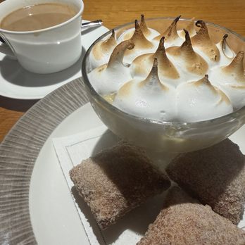 Fearing's Restaurant - Granny Fearing's Banana Pudding Toasted Meringue and Cinnamon Sugar Beignets - New American Near Me - Dallas, Texas Fearing's Restaurant - Granny Fearing's Banana Pudding Toasted Meringue and Cinnamon Sugar Beignets - New American Near Me - Dallas, Texas