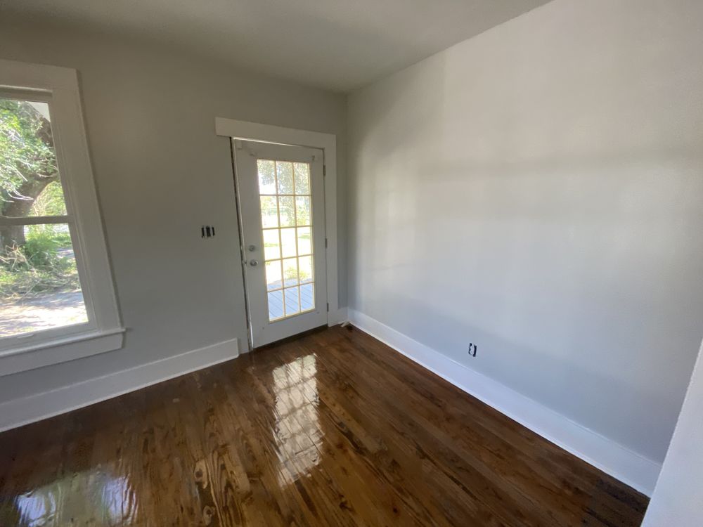 Slide of Rojo’s Custom Painting