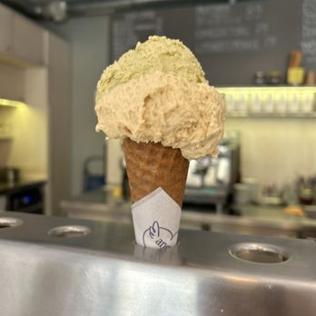 Angelato - Ice Cream & Frozen Yogurt Near Me - Prague, Puerto Rico