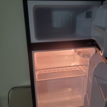 Big Spring Inn - Small fridge with freezer - Hotels Near Me - Madisonville, Kentucky Big Spring Inn - Small fridge with freezer - Hotels Near Me - Madisonville, Kentucky