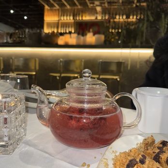 Monna - berry tea, i cut up the honey cake - Middle Eastern Near Me - La Crescenta-Montrose, California