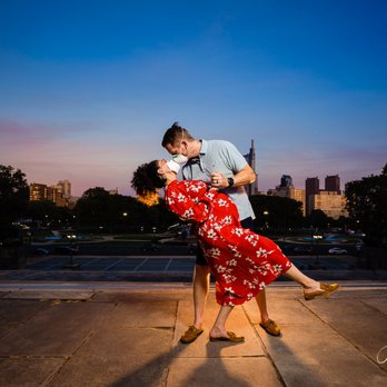 J&J Studios - Maternity Session at the Philadelphia Museum of Art - Session Photography Near Me J&J Studios - Maternity Session at the Philadelphia Museum of Art - Session Photography Near Me