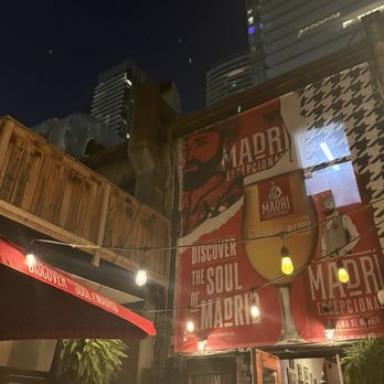 Hey Lucy - Patio - Pizza Near Me - Toronto, Ontario