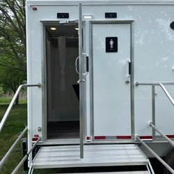 Komfort Zone - Jag 8 Stall Shower Trailer
