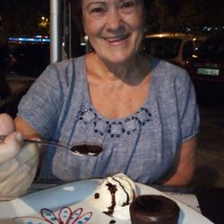Gourmeet - Coulan de chocolate negro con helado