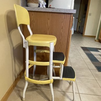 Uniontown Antique Mall - 1950's step stool/seat - Antiques Near Me - Uniontown, Ohio Uniontown Antique Mall - 1950's step stool/seat - Antiques Near Me - Uniontown, Ohio