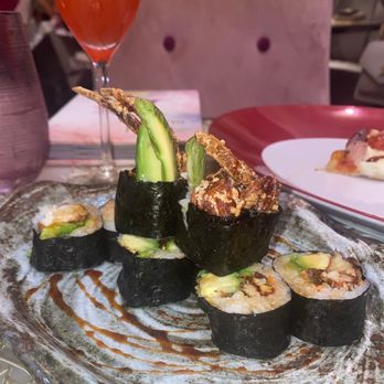 Bloom & Bee - Rice cracker roll - New American Near Me - Houston, Texas