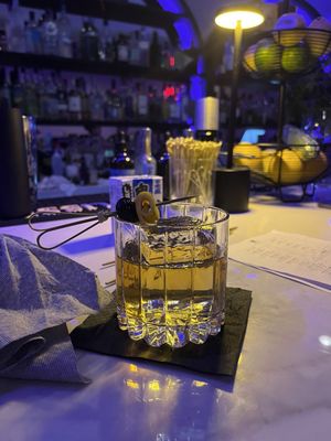 Hidden Bar by null