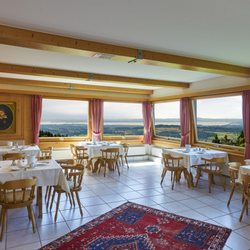 Restaurant Klostergasthof Maria Eck - Leonhardraum-Frühstücksraum-Klostergasthof-Hotel-Maria-Eck