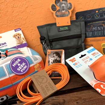 Midtown Mutts - Positive Reinforcement dog training products! Treat pouch with cricket treats, mental enrichment toys, and a biothane leash. - Dog Walkers Near Me - Sacramento, California Midtown Mutts - Positive Reinforcement dog training products! Treat pouch with cricket treats, mental enrichment toys, and a biothane leash. - Dog Walkers Near Me - Sacramento, California