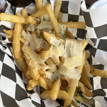 Oliver's Astoria - -Truffle Fries - New American Near Me - Astoria, New York Oliver's Astoria - -Truffle Fries - New American Near Me - Astoria, New York