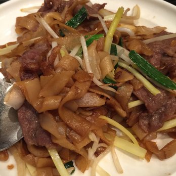 Dragon Beaux - Beef ho fun. - Dim Sum Near Me - San Francisco, California