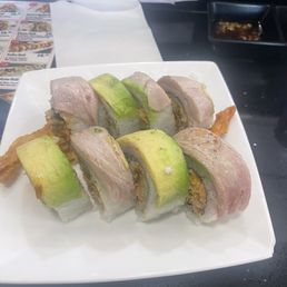 Itamae's Kiss Shrimp, tuna, Avacado Itamae's Kiss Shrimp, tuna, Avacado