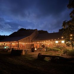 Toddy Pond Farm - Outside