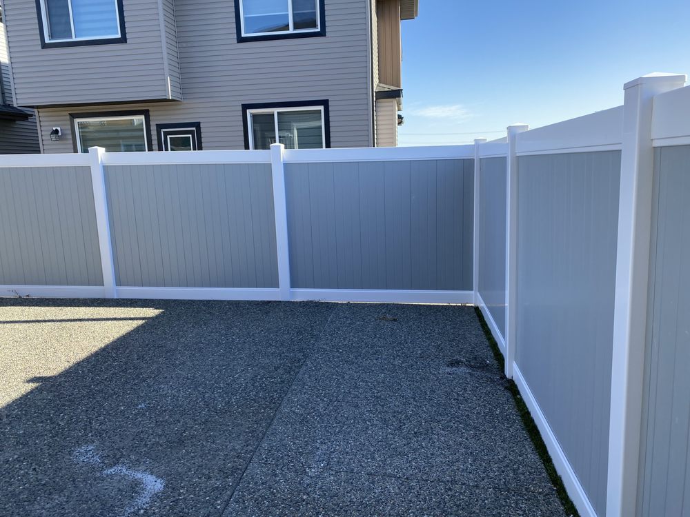 Commercial fencing project