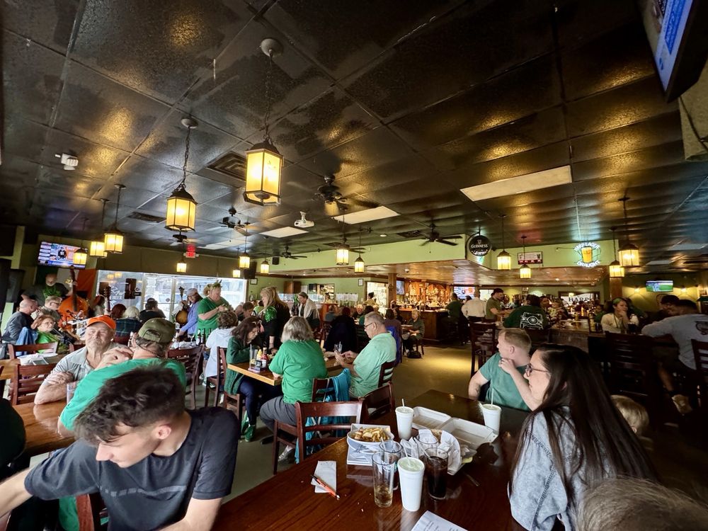 Angry Ginger Irish Pub Image