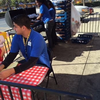 Foodmaxx - Cooking hot dogs - Grocery Near Me - Oakland, California
