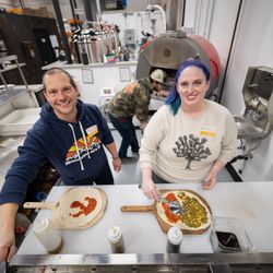 OYE: Pizza-crafting with Ship Creek Brewing! - Pizza crafting!