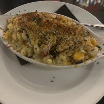 The Side Door Grill and Tap - Mac and Cheese w/ Grilled Chicken - American Near Me - Madison, Wisconsin The Side Door Grill and Tap - Mac and Cheese w/ Grilled Chicken - American Near Me - Madison, Wisconsin