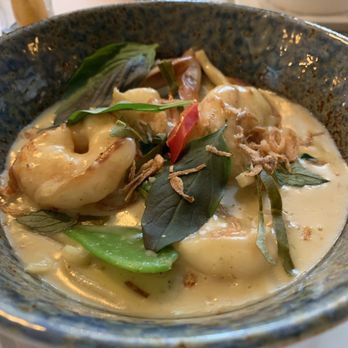 Le Colonial - Cari Tom / Green Shrimp Curry - Vietnamese Near Me - Chicago, Illinois