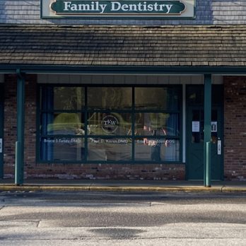 Drs. Hadden & Whidden - Exterior of Drs. Hadden & Whidden, LLC | Coventry, CT - Cosmetic Dentists Near Me - Coventry, Connecticut Drs. Hadden & Whidden - Exterior of Drs. Hadden & Whidden, LLC | Coventry, CT - Cosmetic Dentists Near Me - Coventry, Connecticut