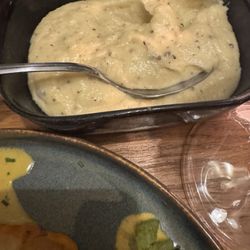Mashed potatoes with truffles