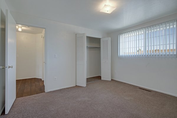 Yorkshire Square by null