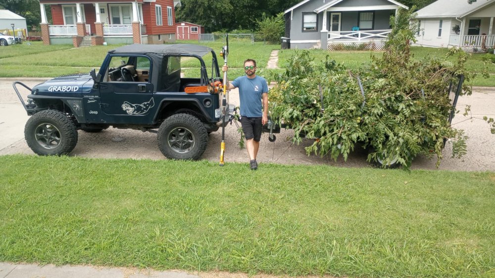 Locke's Lawn & Tree - tree service in Springfield, MO